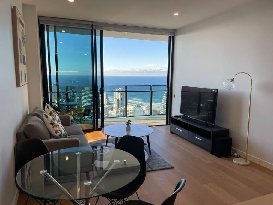 Stunning Oceanview 2Br In The Heart Of Broadbeach 44F Apartment Gold Coast Exterior foto