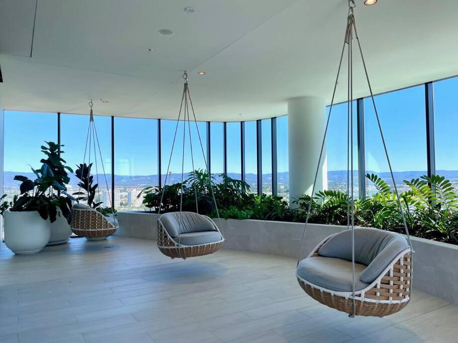 Stunning Oceanview 2Br In The Heart Of Broadbeach 44F Apartment Gold Coast Exterior foto